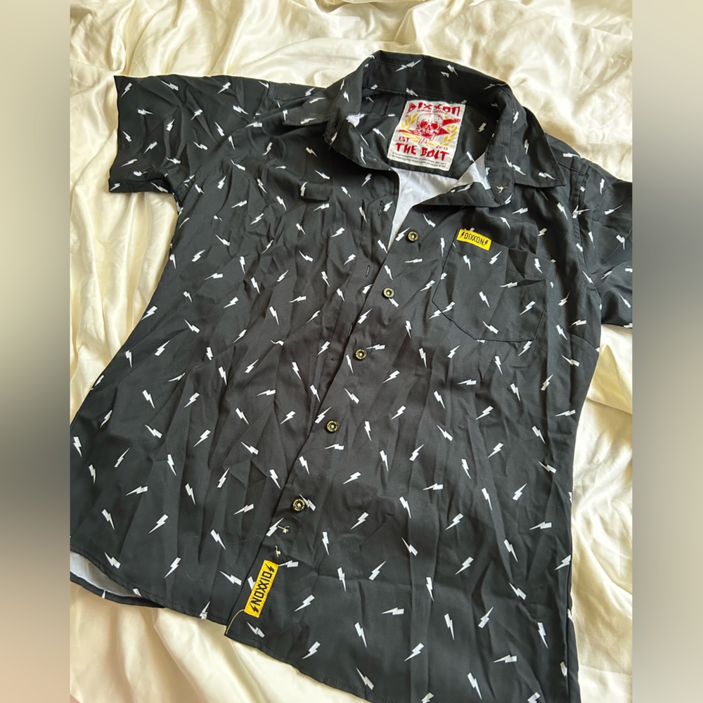 Dixxon button up size M